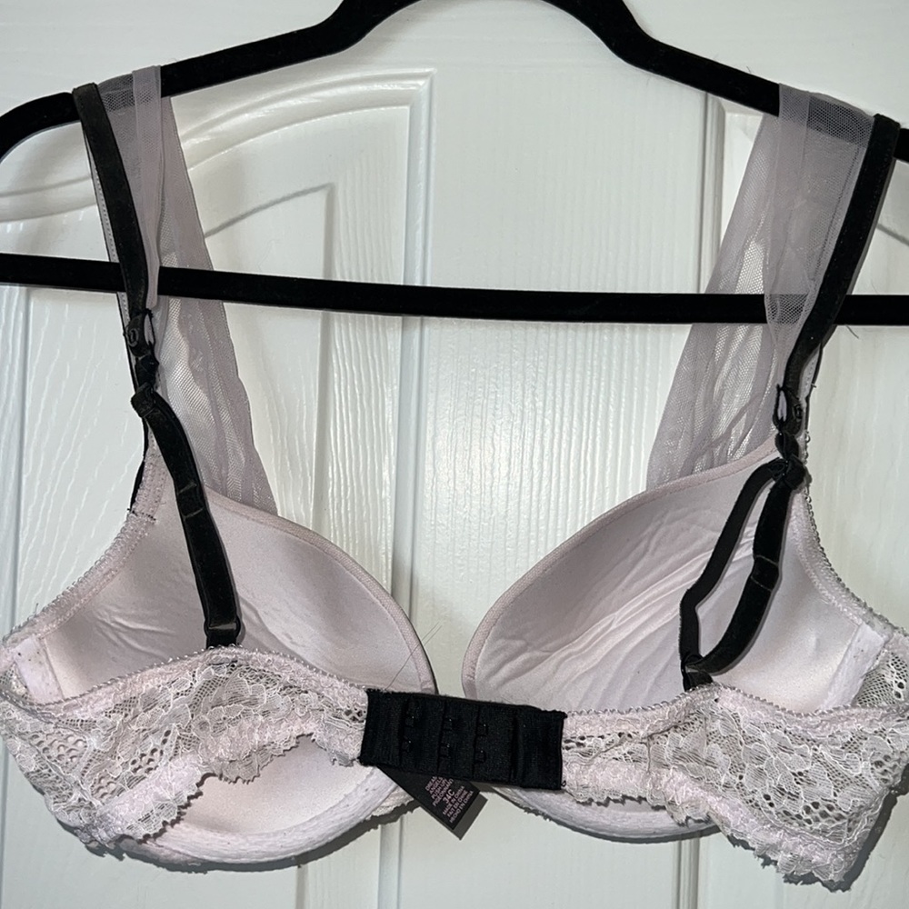Victoria Secret Dream Angels Push-Up Bra - Picture 2 of 3